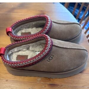 Tazz UGG slippers